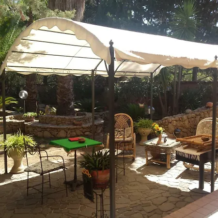 Pedras Bed & Breakfast